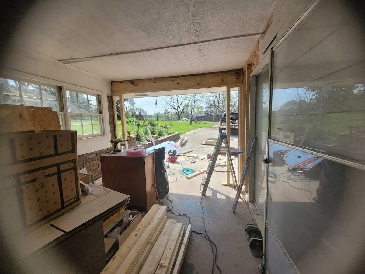 Air movers and dehumidifier for Drying & Dehumidification in Gunnison